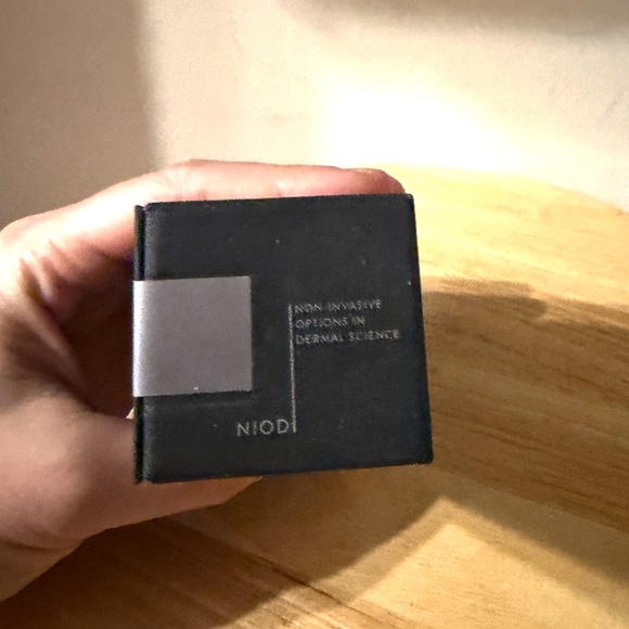 Niod Multi-molecular hyaluronic complex MMHC2 15 mL NWT - Picture 4 of 4